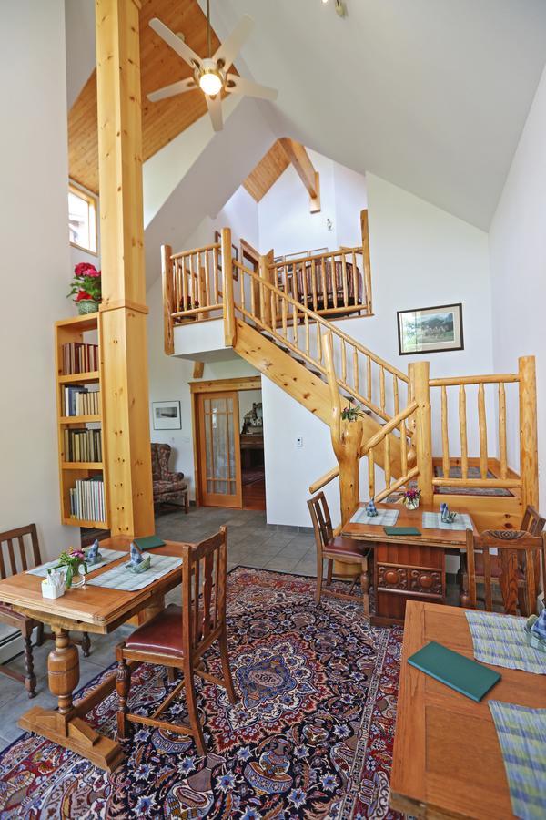 Beaujolais Boutique B&B At Thea'S House Banff Buitenkant foto