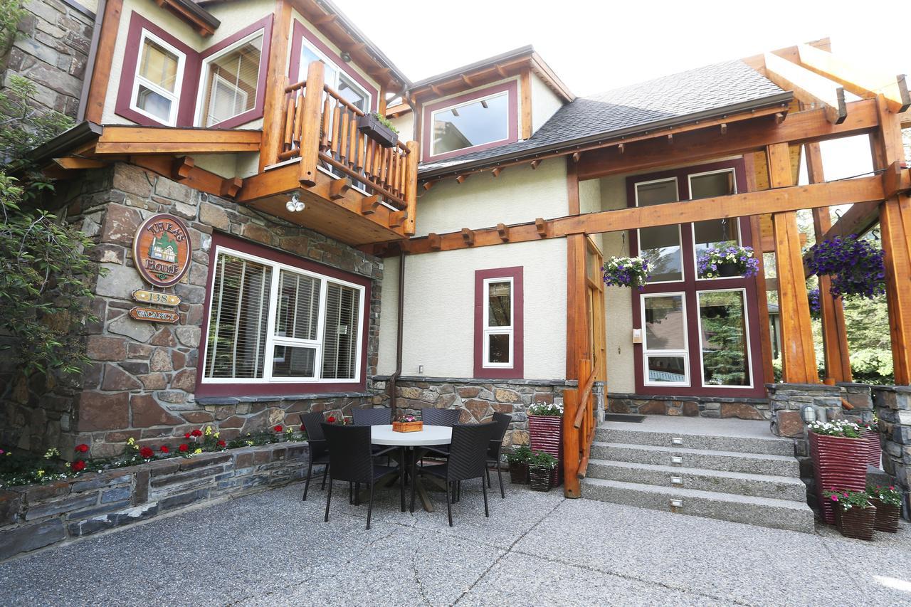 Beaujolais Boutique B&B At Thea'S House Banff Buitenkant foto